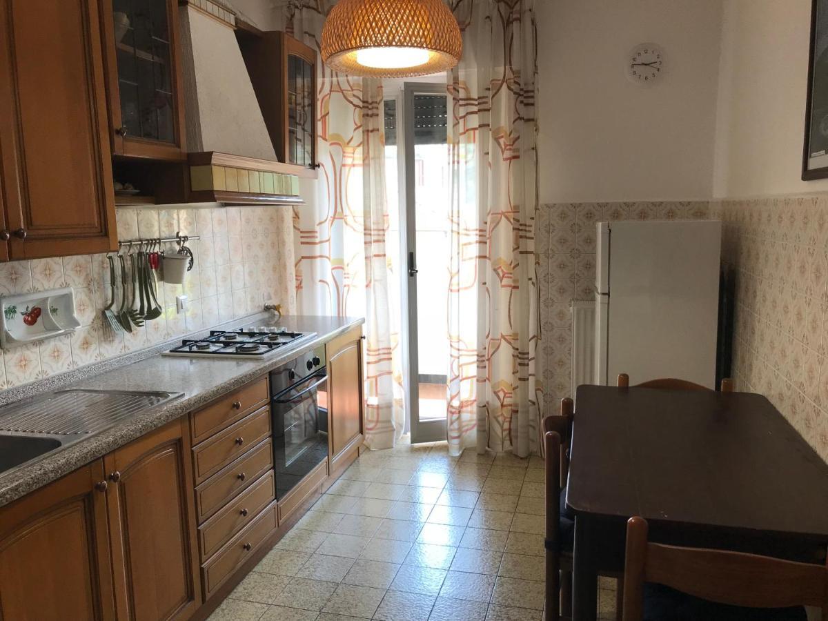 Вилла Ampio Trilocale Con Posto Auto Сестри-Леванте Экстерьер фото
